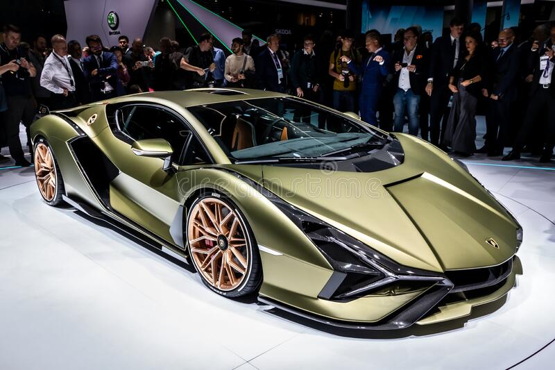 Lamborghini Sian FKP 37 revealed